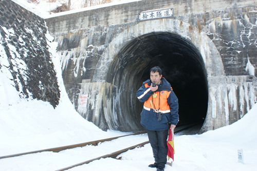 ԱʦöԽڰȫ硣  㣩