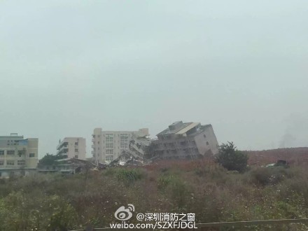 深圳发生山体滑坡已造成一栋楼坍塌 现场有人被困