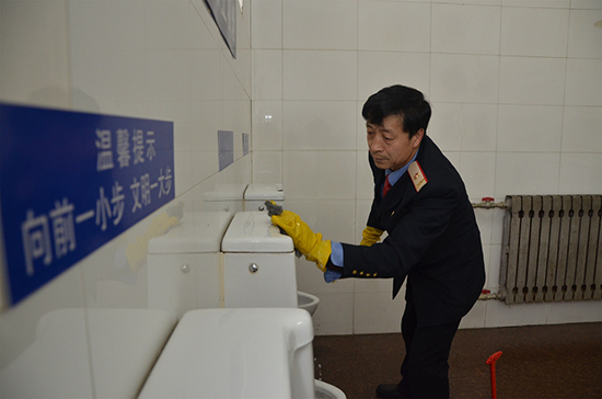 �Ե������ֲ����������豸�ϵ����� (1)��