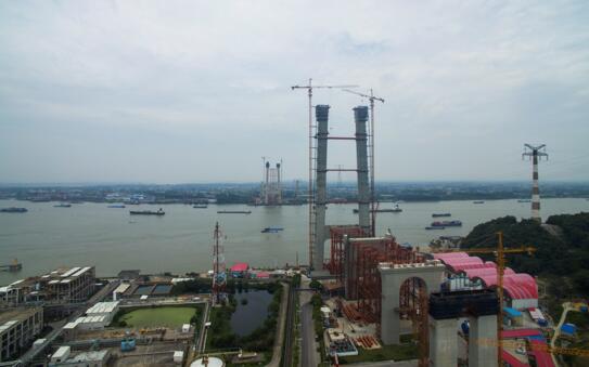 农行支持国家重点工程 连淮扬镇铁路