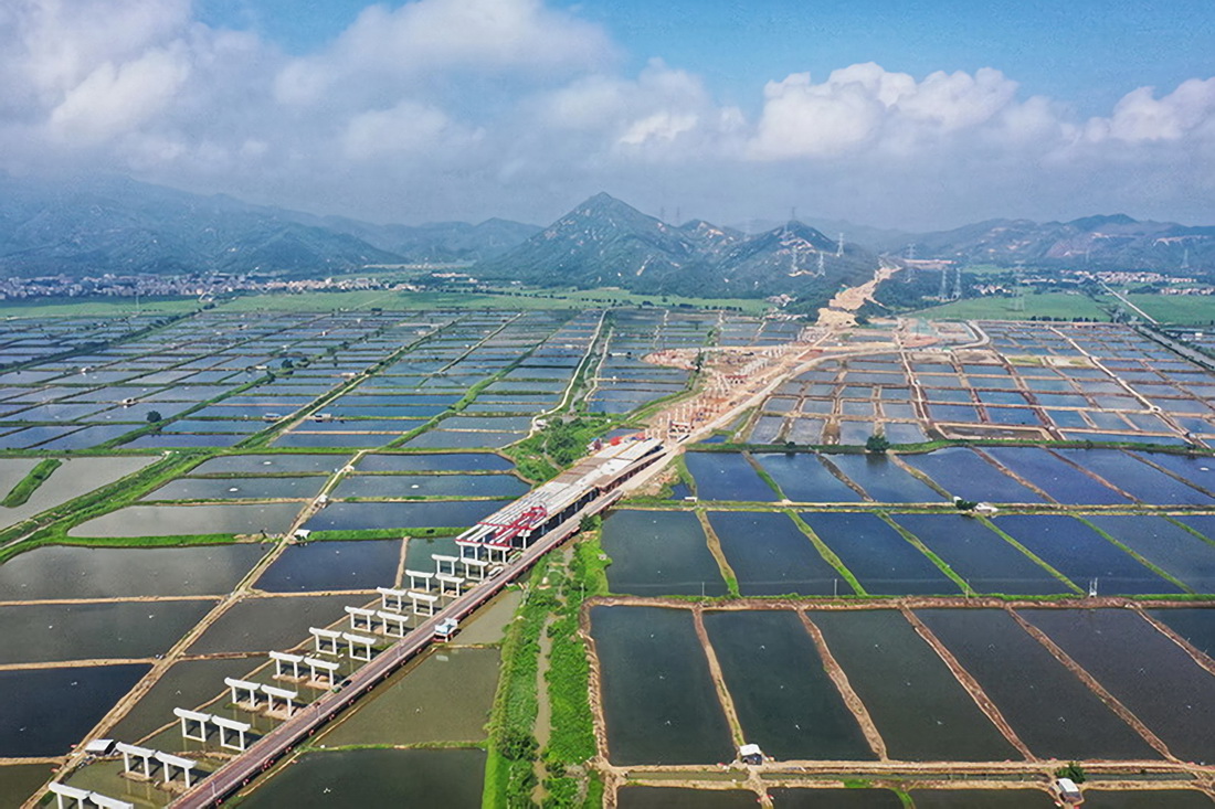 黄茅海跨海通道象山隧道双线贯通丨早安，江门_手机新浪网