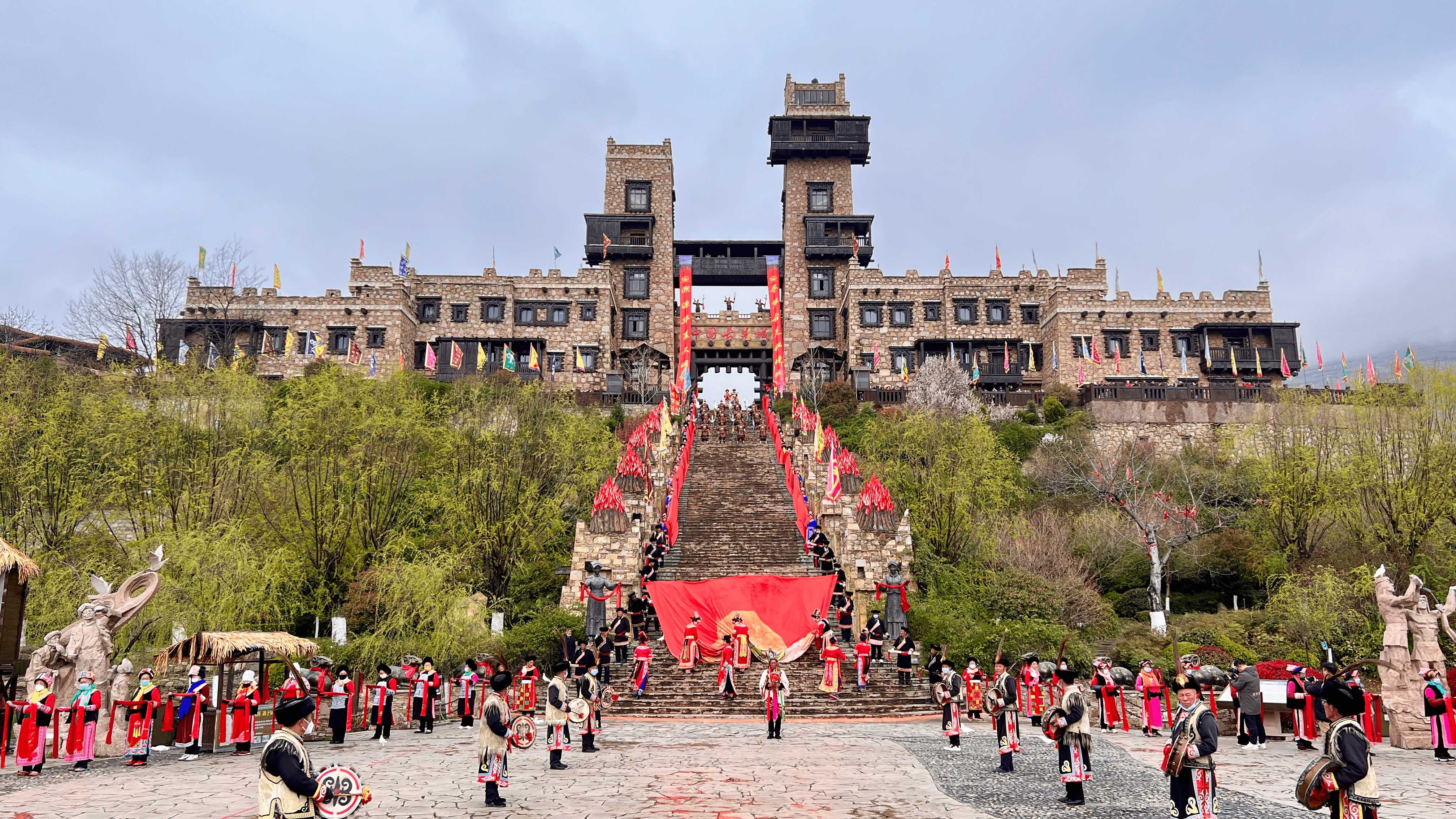中国古羌城举行开城仪式 带你零距离感受羌文化魅力