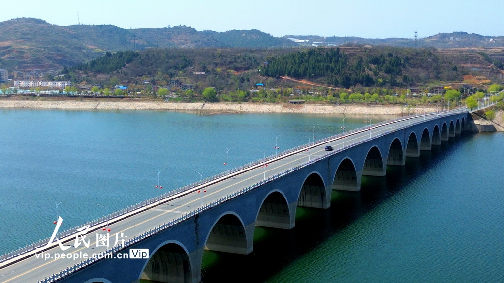 ����ʮ�ߣ�һ�����������뻭����4��
