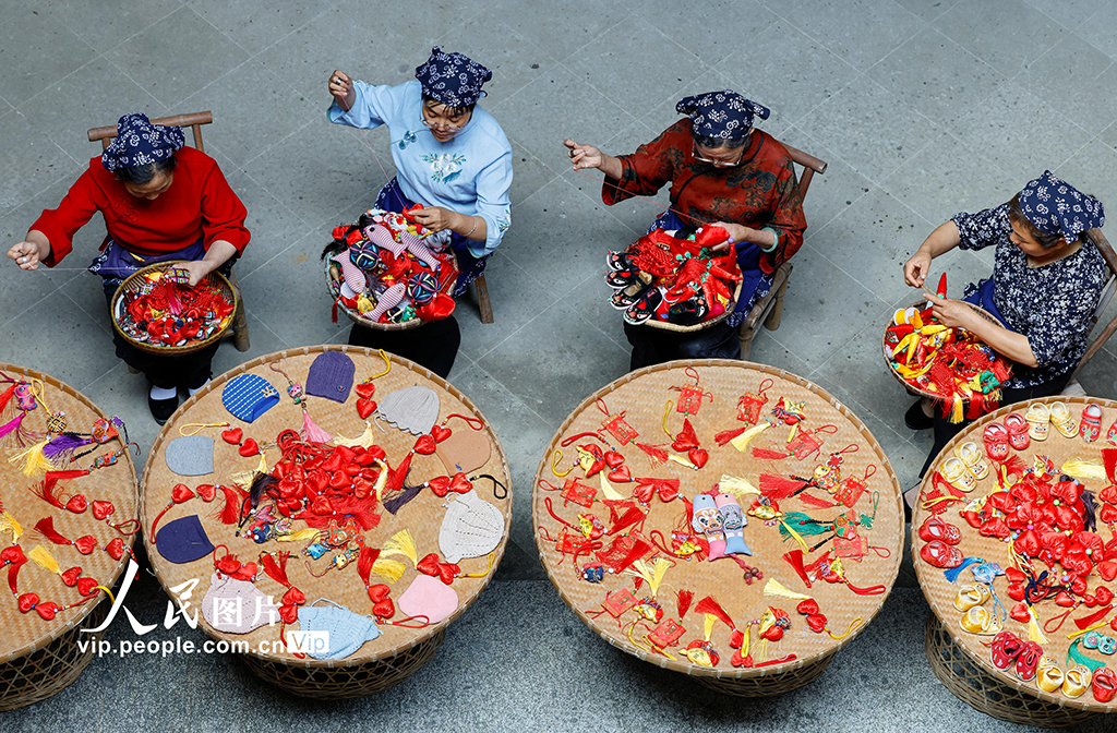 安徽歙县：赶制“徽州端午锦”【3】