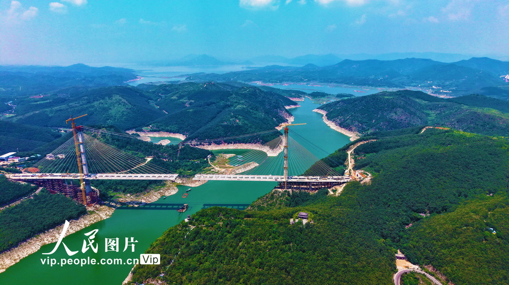 河南淅川：渑淅高速建设有序推进【2】