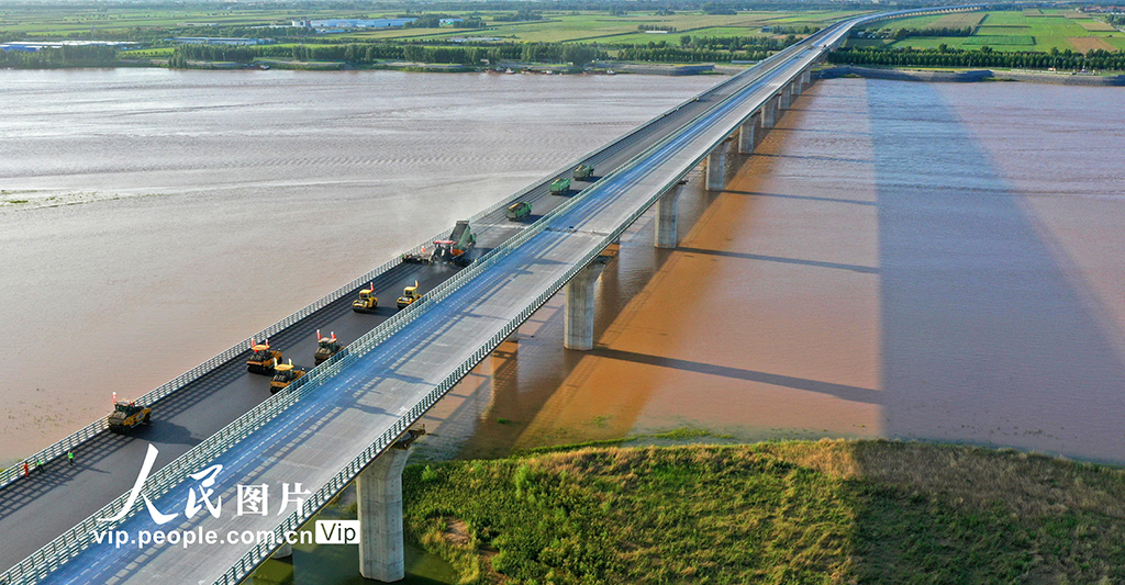 河南孟州：沁伊高速黄河特大桥建设如火如荼【4】