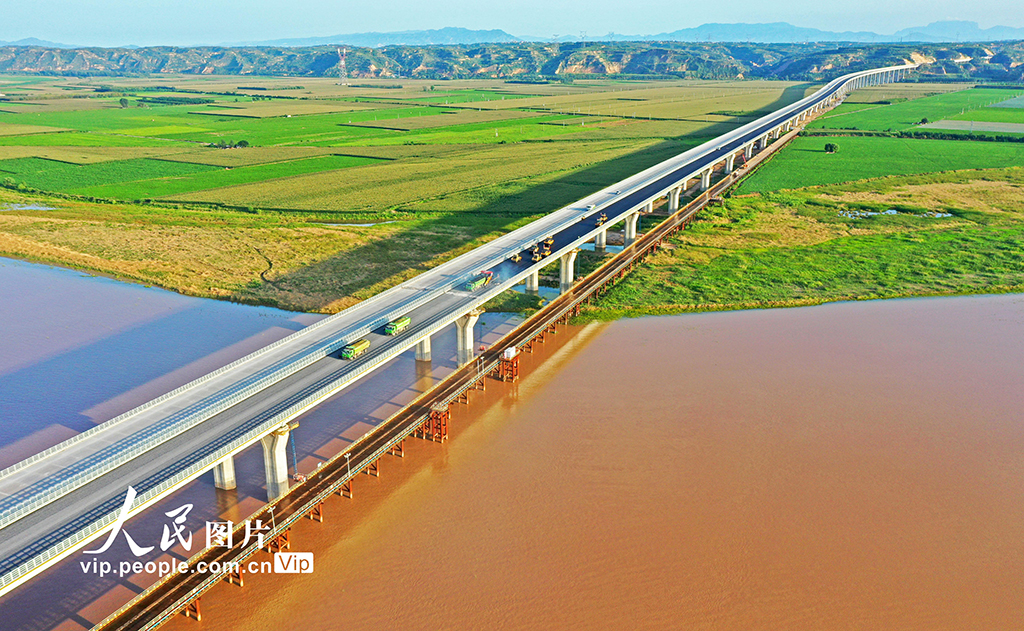 河南孟州：沁伊高速黄河特大桥建设如火如荼【5】