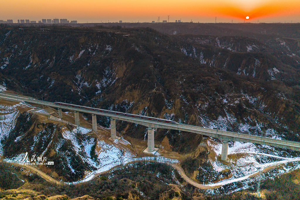 陕西：西延高铁开通运营【5】