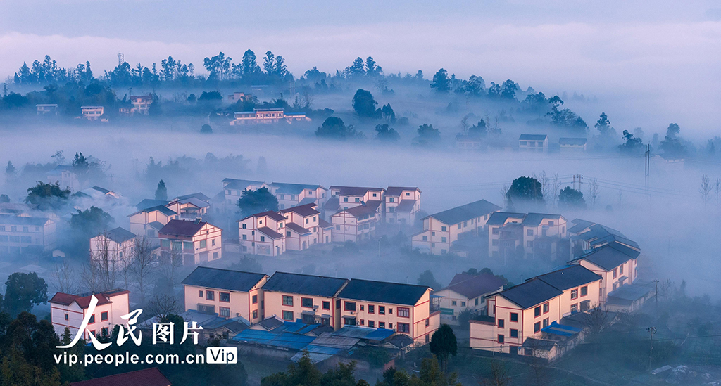 四川广安：美丽晨雾绕乡村【4】