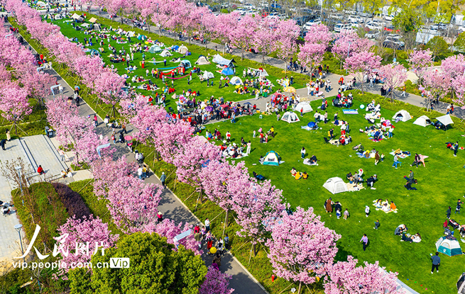 湖北黄石：休闲游玩 乐享春光
