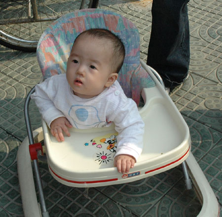 临终关怀医院的弃婴:13条幼嫩生命的生死悲歌