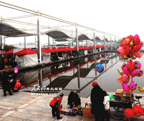 青岛开发区元宵节文化广场成欢乐海洋