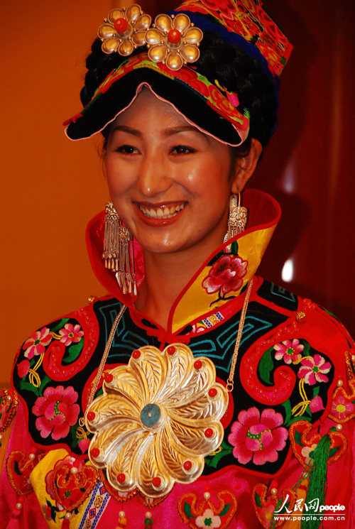羌族版"天仙mm",羌族"羊角花"(选美比赛季军获得者).