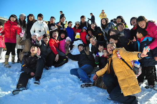 组图:关爱残障儿童公益活动公益活动温情举行