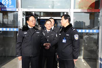 吉林省公安厅正月初一慰问基层值班民警
