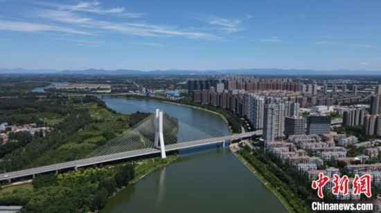 京津冀协同发展促小城燕郊巨变
