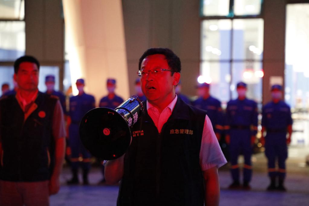 暗中中的一束光——记国度平安出产应急救济中间副主任兼总工程师肖文儒