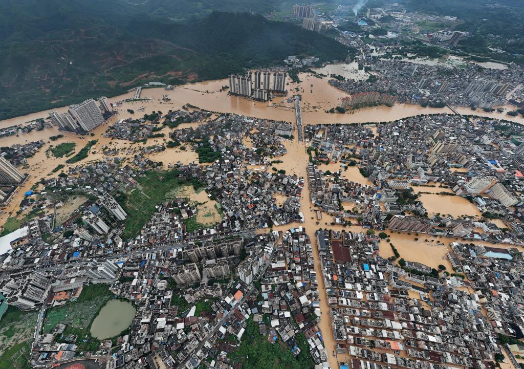 广东省肇庆市怀集县出现内涝水浸等险情。（怀集县气象局供图）